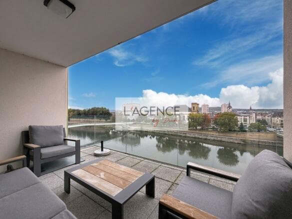 1764922161 LA2608 34 original